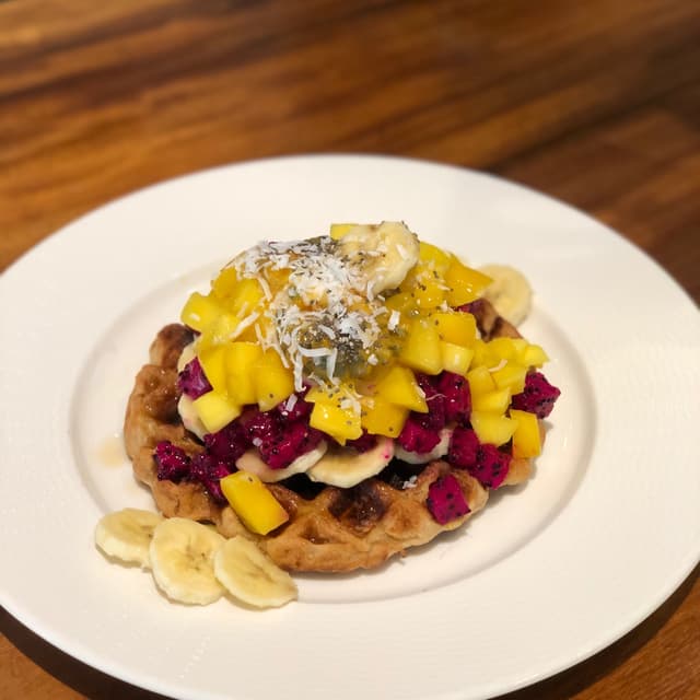 Foto do prato “Tropical Island Waffles”