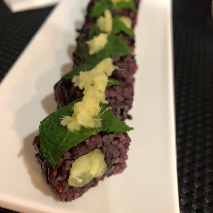 photo of Kata Radja Mojito ginger vegan roll shared by @essemme on  17 Mar 2022 - review