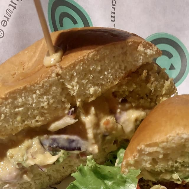 Foto do prato “Falafel burger”