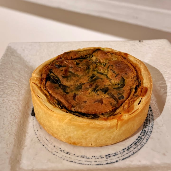 photo of Hvala CHIJMES Mushroom Quiche shared by @consciouscookieee on  25 Dec 2021 - review