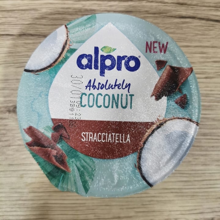 photo of Alpro Absolutely Coconut Stracciatella shared by @ladyvegan84 on  21 Apr 2022 - review