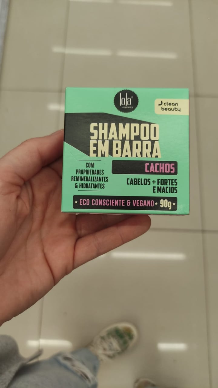 photo of Lola Cosmetics Shampoo em barra cachos shared by @giolenzi on  01 Sep 2022 - review