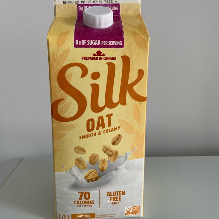 photo of Silk Oat smooth & creamy unsweetened shared by @louisg on  03 Apr 2022 - review