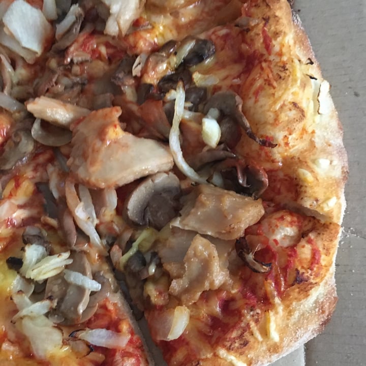 photo of Telepizza - Comida a domicilio Montana Vegui shared by @veganagram on  29 May 2021 - review