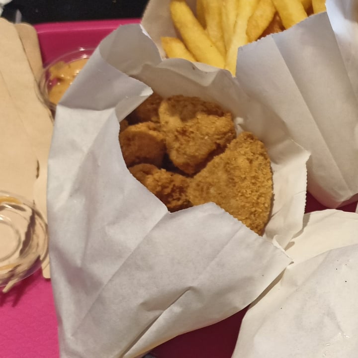 review photo of VEGAN FOX Nuggets shared by @martinaber on 19 Aug 2022 - review