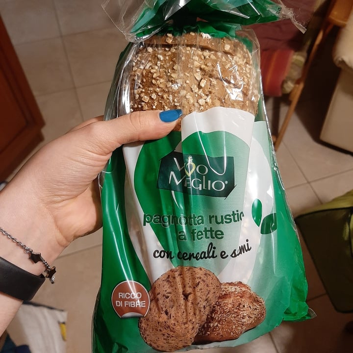 photo of Vivo Meglio Pagnotta rustica a fette con cereali e semi shared by @atlantis on  12 Jan 2022 - review