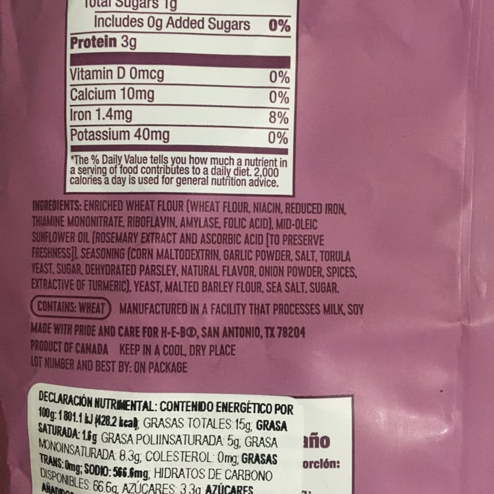 photo of H-E-B Pita Chips shared by @coralgzz on  28 Sep 2021 - review