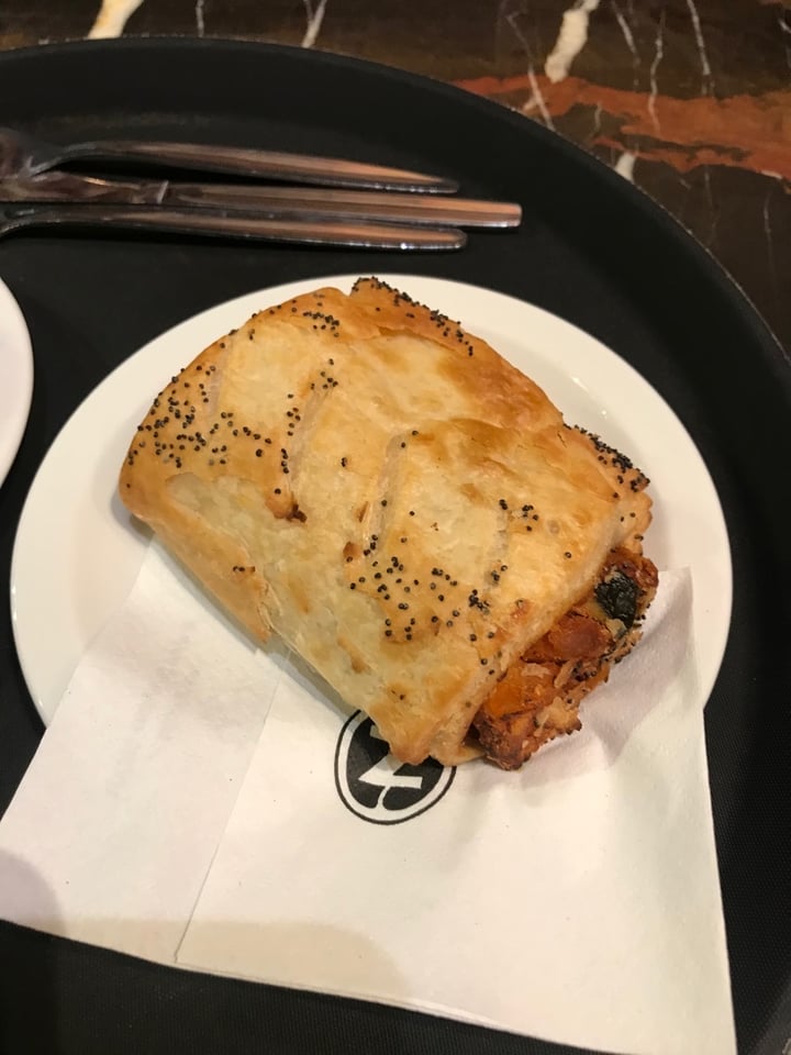 review photo of Caffè Nero Vegan vegetable roll shared by @lucymaryjohnson on 14 Jan 2020 - review