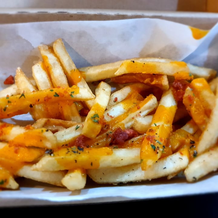 photo of Veggie Dojo Vegan Cheesy Fries shared by @gretchforveg on  24 Apr 2020 - review