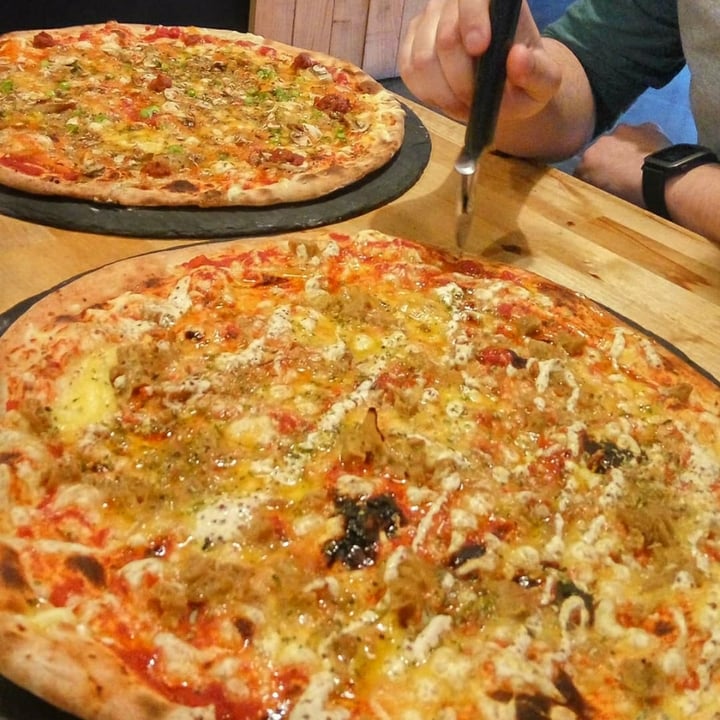photo of Pizzeria Trozo Pizza Vegana shared by @tomatoandpotatovegan on  08 Oct 2020 - review