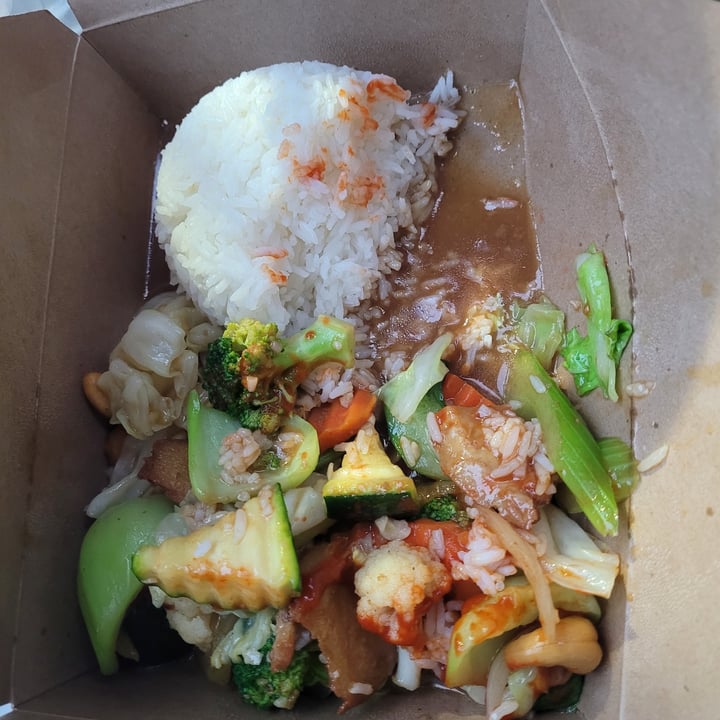 photo of TNK Vegan Cafe Cashew Chicken shared by @vegandonut on  26 Dec 2021 - review