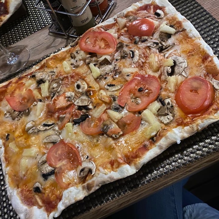photo of Bossa Nova Good Times Bar & Restaurant Mediterranean Vegan Pizza shared by @ftc on  16 Dec 2021 - review