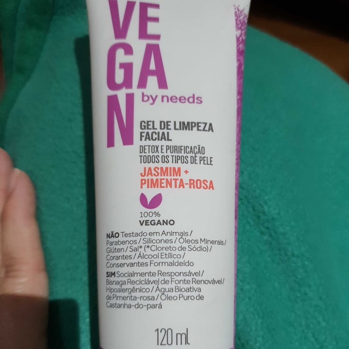 photo of Needs gel de limpeza facial shared by @perola123 on  06 May 2022 - review