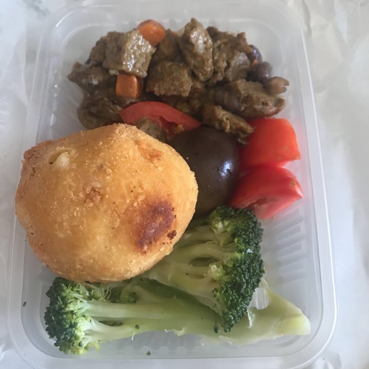 photo of Ren Vegetariano Seitán con maní y zanahoria shared by @yanide5 on  15 Jan 2020 - review