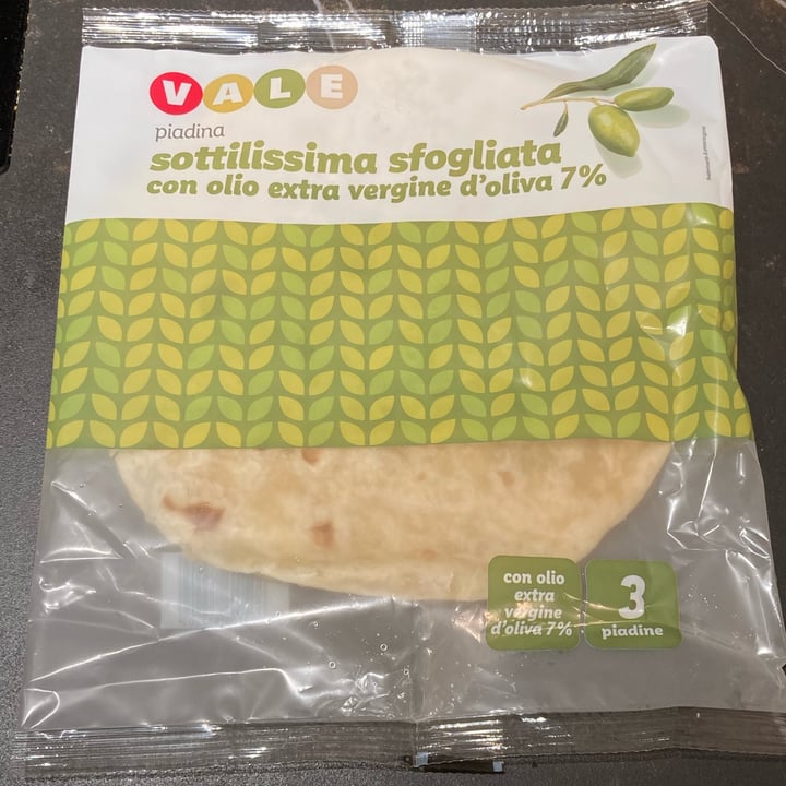 review photo of Vale Piadina Sottilissima Sfogliata Con Olio Extravergine D'oliva 7% shared by @aleccisof on 26 Aug 2022 - review
