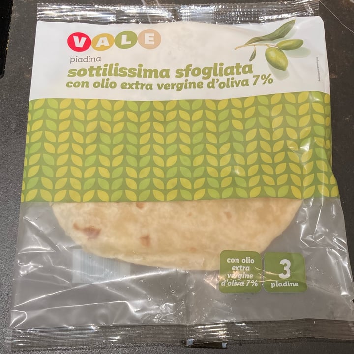 photo of Vale Piadina Sottilissima Sfogliata Con Olio Extravergine D'oliva 7% shared by @aleccisof on  26 Aug 2022 - review