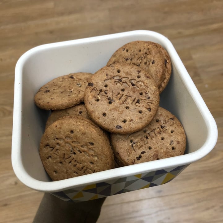 review photo of McVitie's Digestive Twists Chocolate Chip & Coconut shared by @veganlisag on 07 Jan 2020 - review