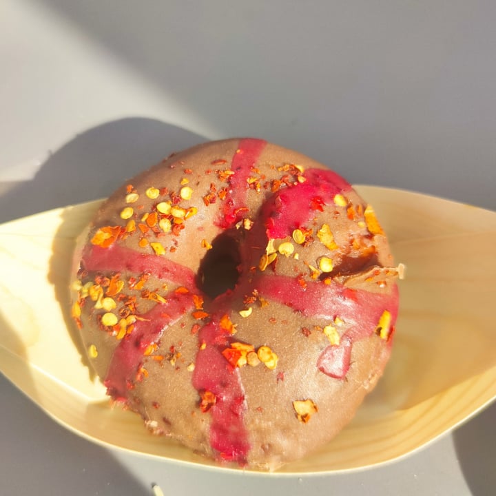 photo of Hulis Donuts Chilli Chocolate Donut shared by @sdasneves on  03 Mar 2022 - review