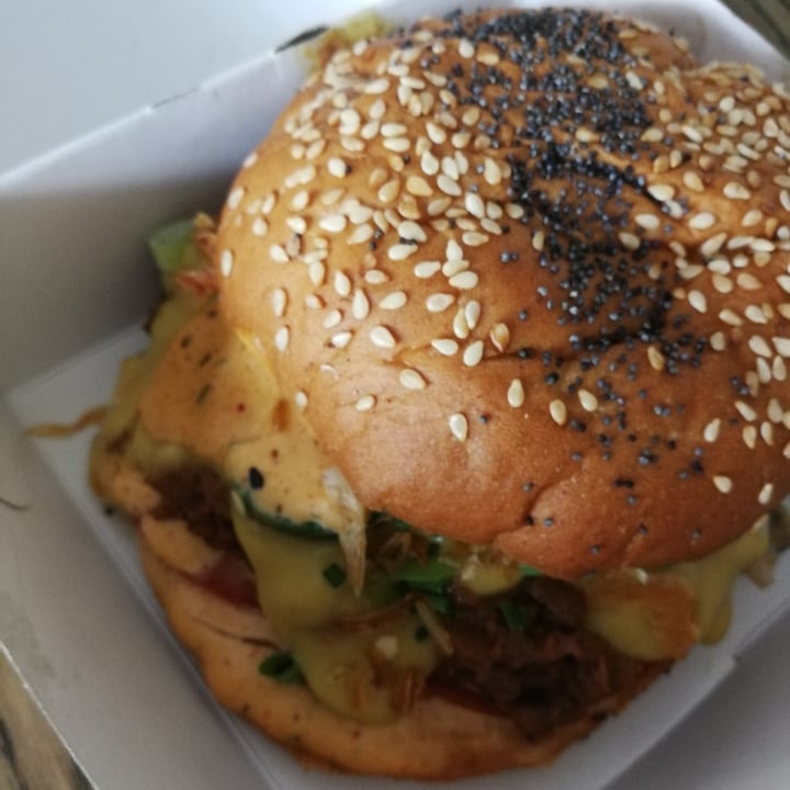 photo of Lekker Vegan Kyalami On Main Sloppy Joe Burger shared by @yuyubunny on  30 Mar 2021 - review