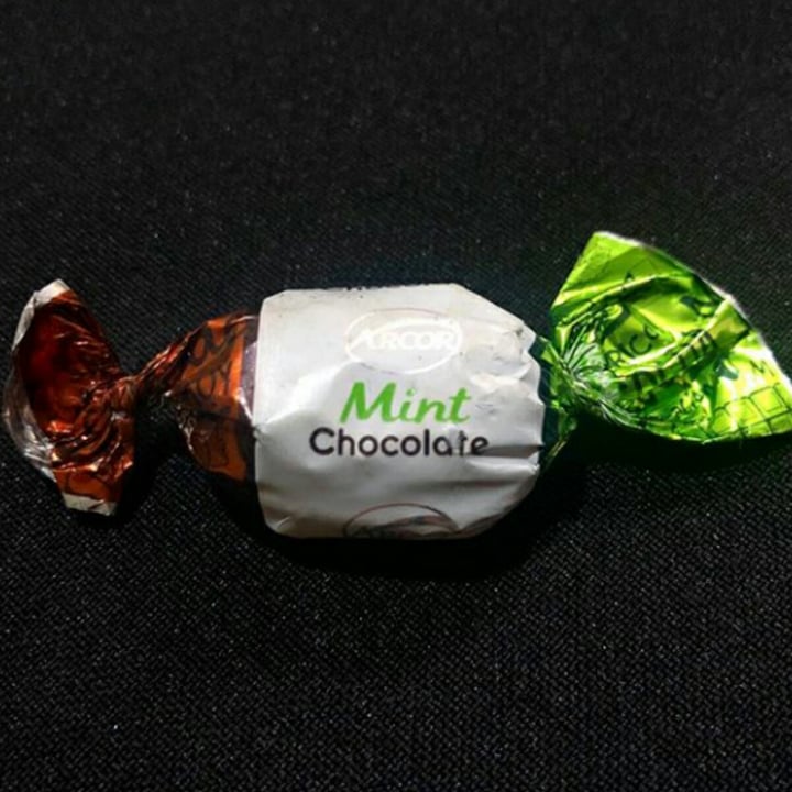 review photo of Arcor Caramelo Menta Chocolate shared by @lourdesquatrin on 04 Jun 2020 - review