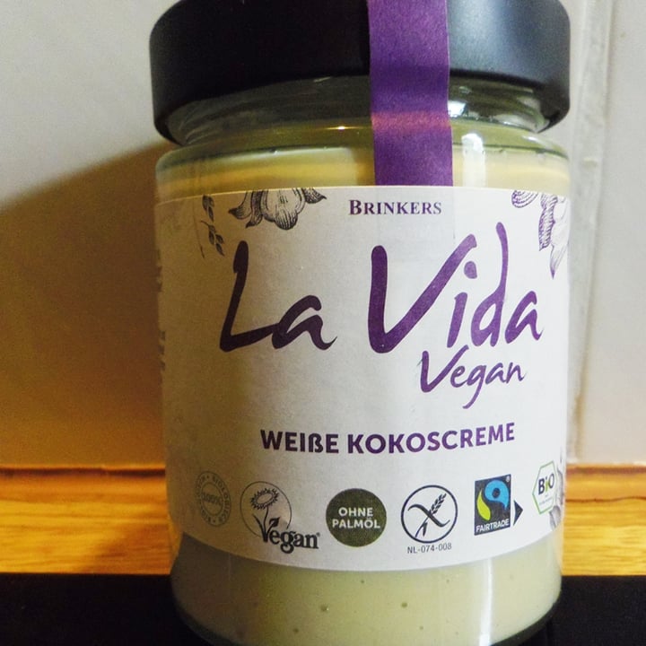 photo of La Vida Vegan Crema De Chocolate Blanco shared by @aliciaeva on  23 Mar 2022 - review