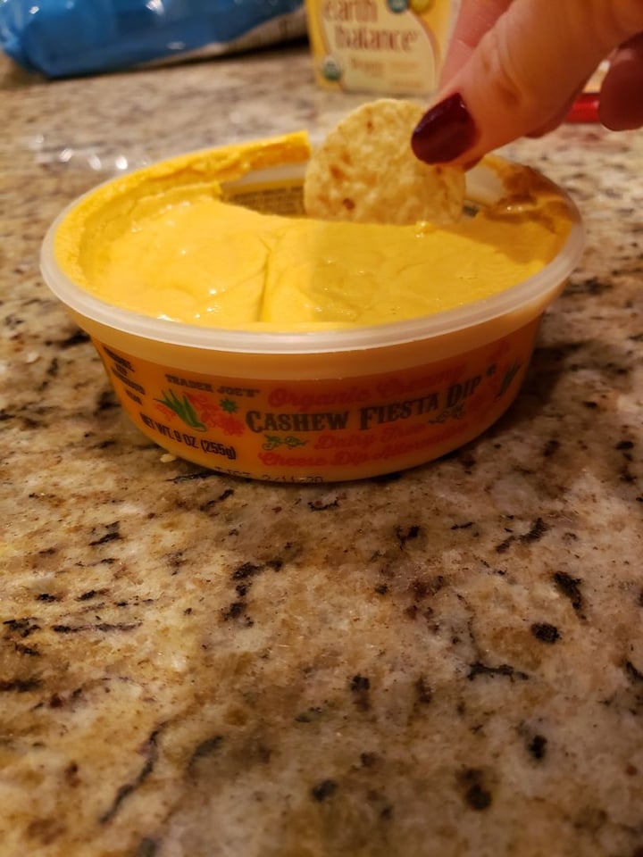 photo of Trader Joe's Organic Creamy Cashew Fiesta Dip shared by @amelianeff on  19 Dec 2019 - review