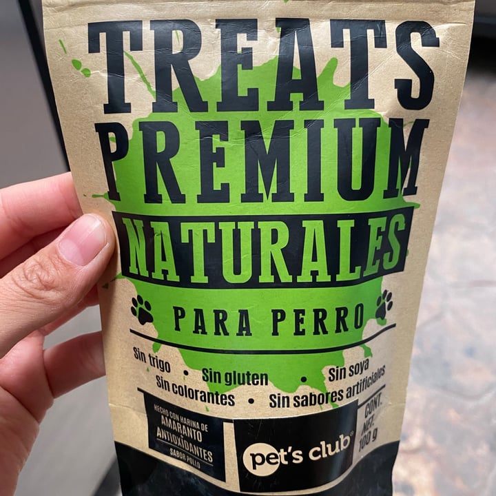 photo of Pet’s club Treats Premium Naturales shared by @yenitzia on  06 May 2021 - review