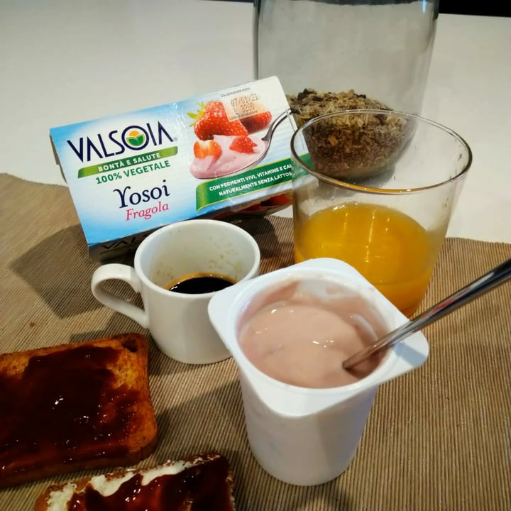 review photo of Valsoia Yosoi Fragola shared by @v-stefanom on 24 Dec 2020 - review