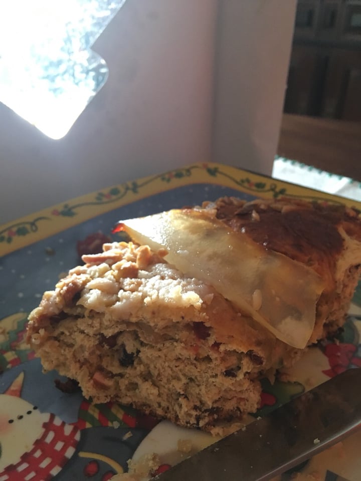photo of Pastelaria Batalha Bolo Rei Vegan shared by @laura269 on  30 Dec 2019 - review