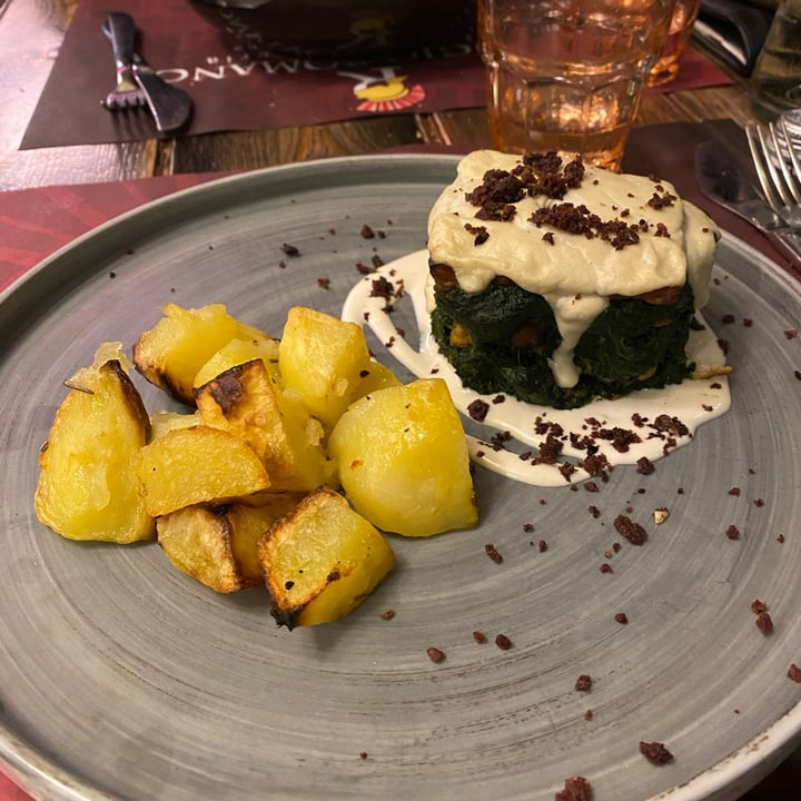 photo of Rifugio Romano Millefoglie di Tempeh con cicoria ripassata alle olive taggiasche e basciamella di patate shared by @theredhead on  22 Oct 2022 - review