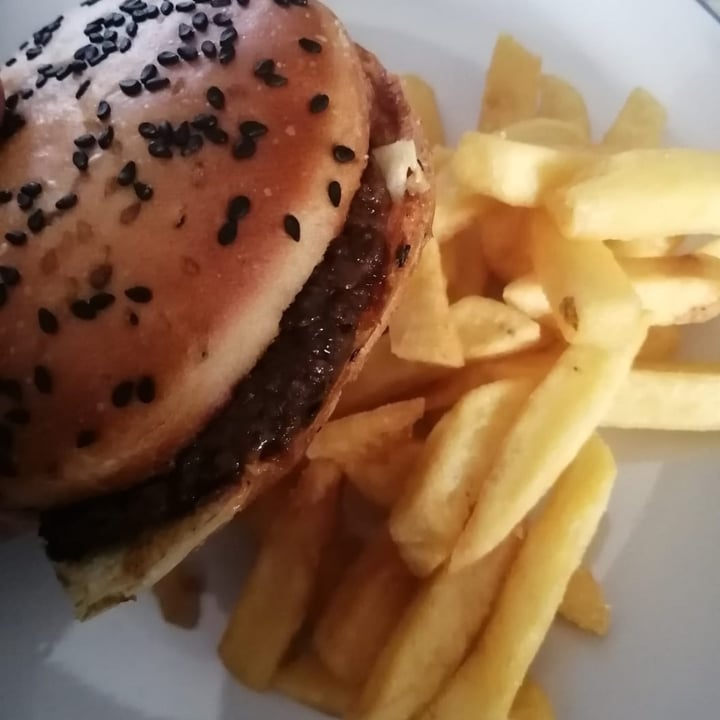 photo of Junior Vegan burger shared by @ziyaadsolo on  21 Jul 2021 - review