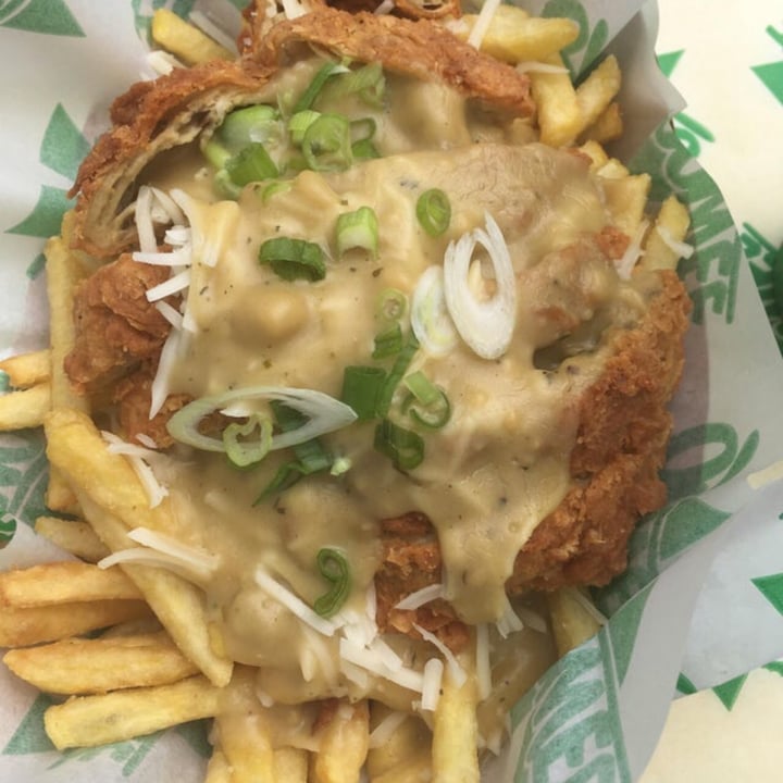 photo of Oowee vegan Cluckin Fries shared by @amystuzee on  27 Jun 2020 - review