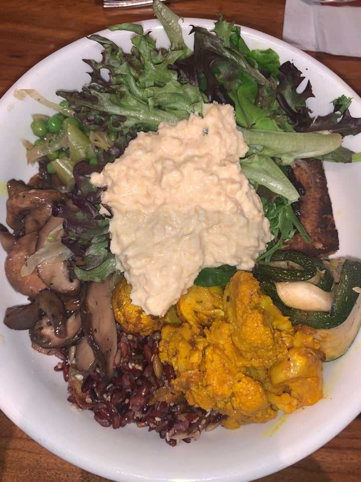 review photo of Da Paolo Gastronomia - Marina Bay Build Your Own - Greens & Grains shared by @katcerv on 01 Dec 2019 - review