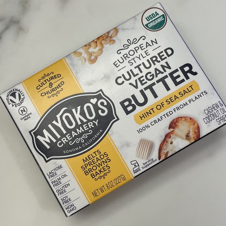 photo of Miyoko's Creamery European Style Cultured Vegan Butter Hint of Sea Salt shared by @whyieatplants on  19 Dec 2021 - review
