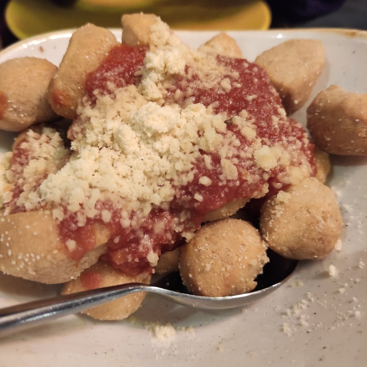 review photo of Rifugio Romano Gnocchetti di pizza shared by @giuliacocoesp on 18 Mar 2022 - review