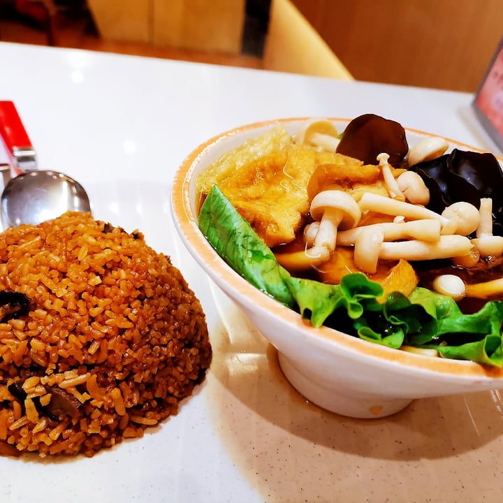 review photo of Red Apple Veggie Café Bak Kut Teh Yam Rice shared by @mark2soh on 24 Mar 2021 - review