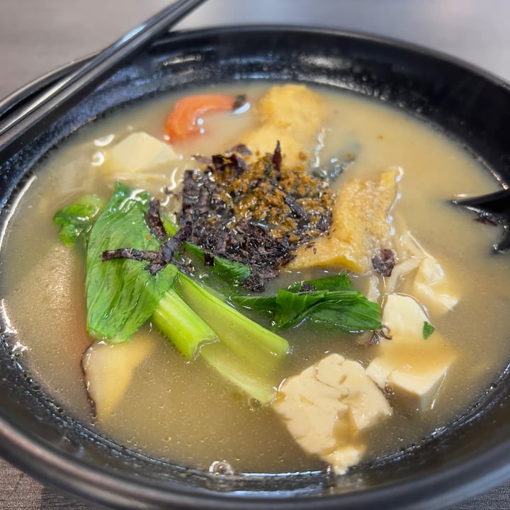 photo of Makan Vegan Geylang Fish soup ramen shared by @vegan-ravana on  16 Sep 2022 - review