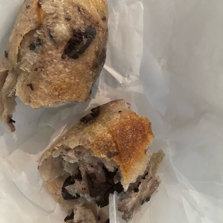 photo of Elephantine Bakery Olive Loaf shared by @sgerber33 on  05 Jul 2022 - review