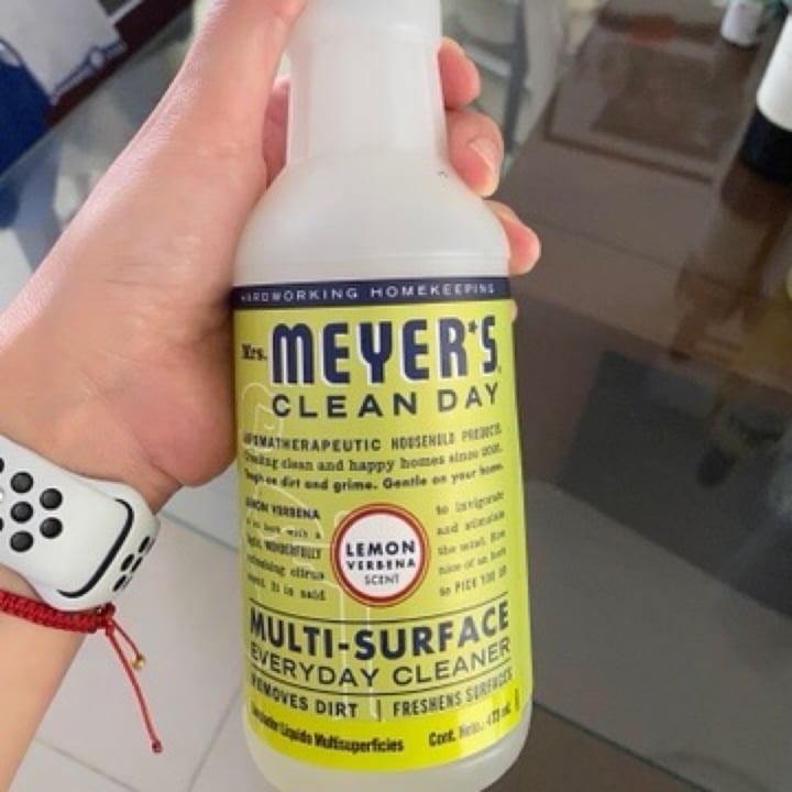 photo of Mrs. Meyer's Clean Day Multi Surface Concentrate Lemon Verbena shared by @lumilaorieta on  11 Aug 2020 - review