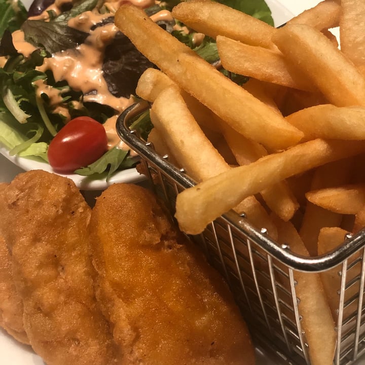photo of Parkroyal on Pickering Fish and chips shared by @ektajagtiani on  05 Jan 2021 - review