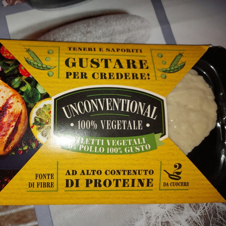 photo of Unconventional Filetti Vegetali 0% Pollo 100% Gusto - Plant Based Fillet shared by @silviaiaia2701 on  26 Jun 2022 - review