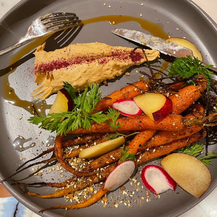 photo of Terra Madre Charred baby carrots and dukkah tahini shared by @swetasahu on  07 Dec 2021 - review