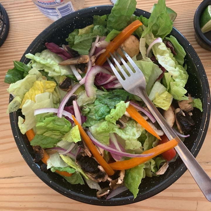 photo of TUFH COCINA URBANA (Suc. Centro) Ensalada Chicken Light Veganizada shared by @lechuga on  24 Jan 2020 - review