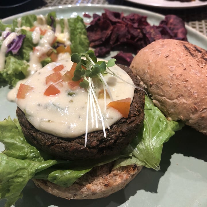 photo of Burgreens Pondok Indah Mall Spinach and chickpea Burger shared by @justavegangirl on  24 Nov 2019 - review