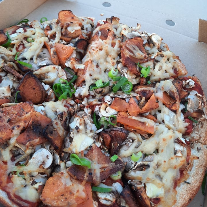 photo of Pizza Capers Sweet Potato Vegan Lovers shared by @paulixx on  22 Jul 2021 - review