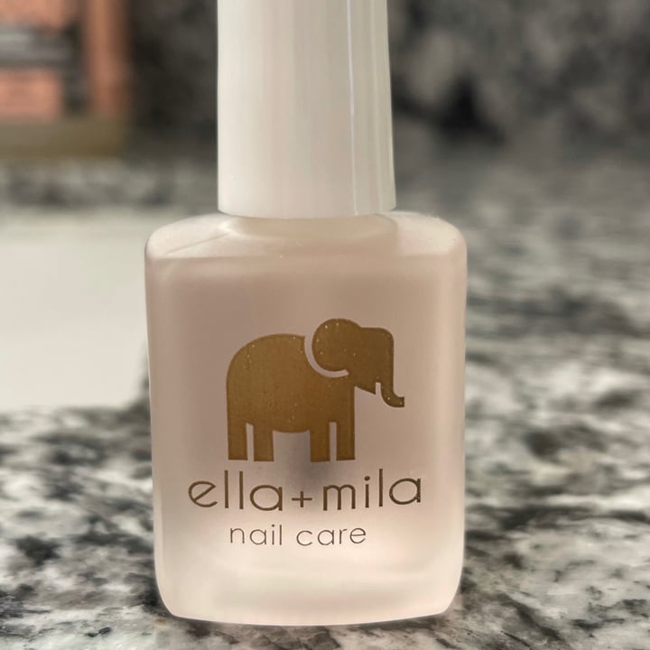 photo of ella+mila Nail Strengthener shared by @sangria on  27 May 2021 - review