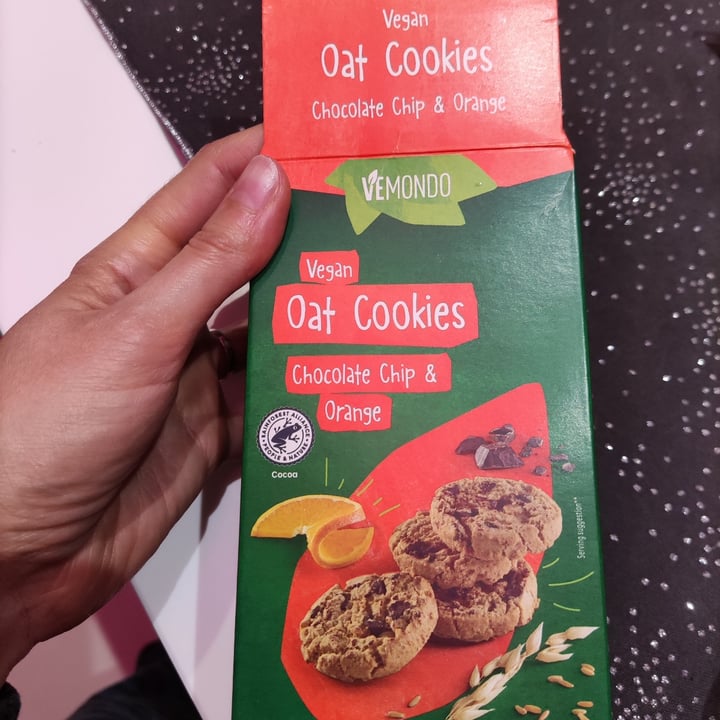 photo of Vemondo Chock Chunks and orange cookies shared by @gegi3cat on  09 Nov 2022 - review