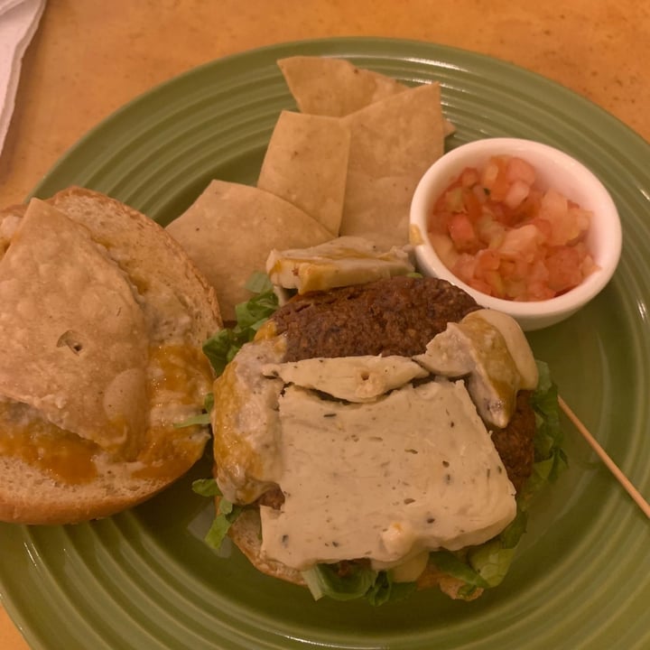 review photo of Natural Spice Panamá La Frida Burger shared by @angyzam on 09 Jun 2022 - review