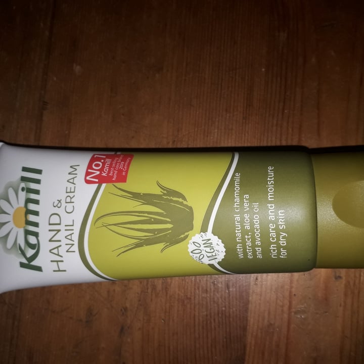 photo of Kamill Hand cream with Camomile Extract, Aloe Vera & Avocado Oil shared by @veganbernadette on  07 Dec 2022 - review