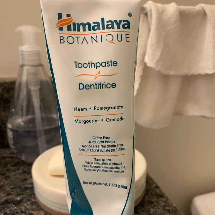 photo of Himalaya Herbals Neem  And Pomegranate Toothpaste shared by @valley123 on  16 Jun 2021 - review